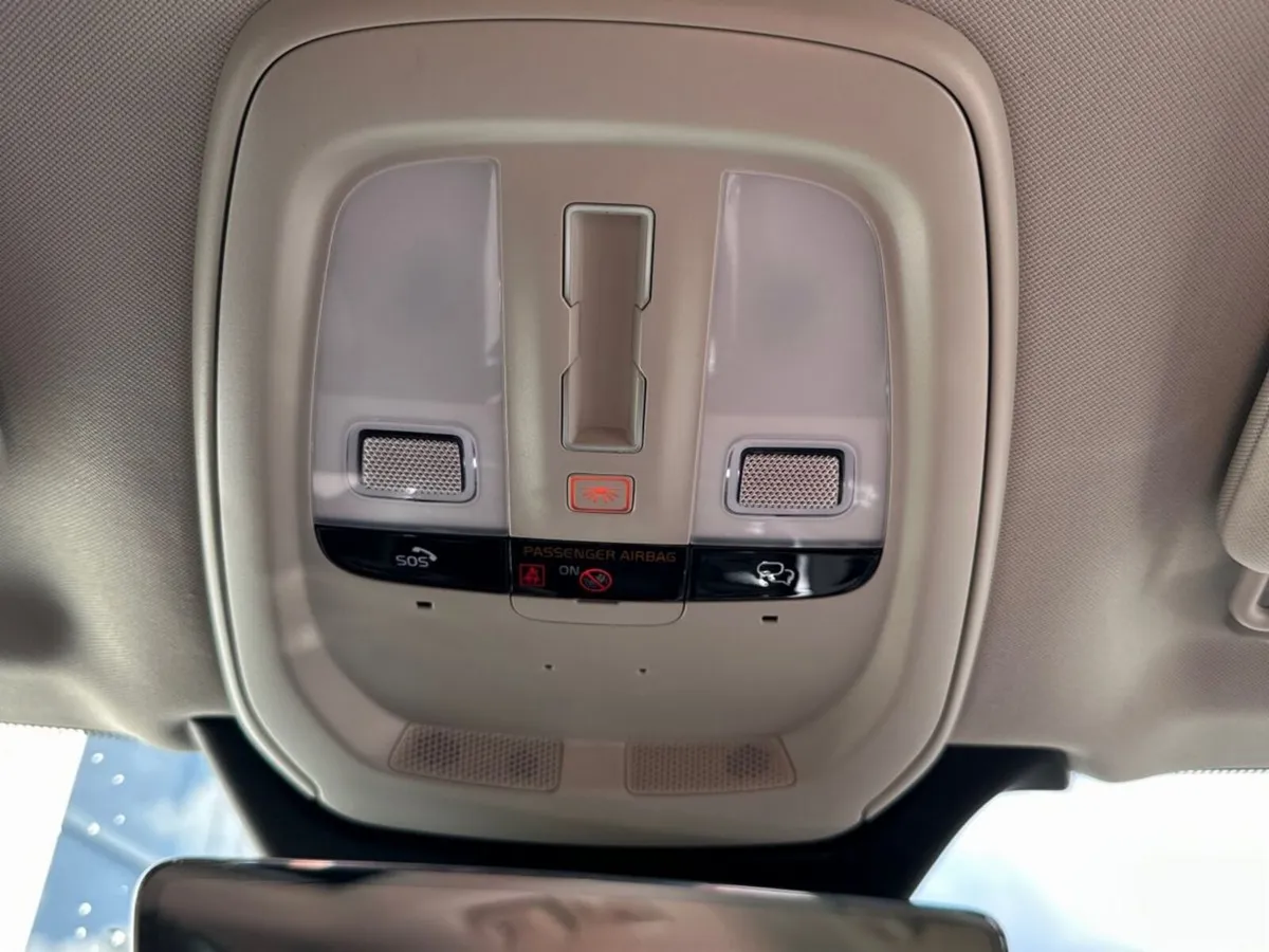 Volvo XC90 SUV, Petrol Plug-in Hybrid, 2024, Grey