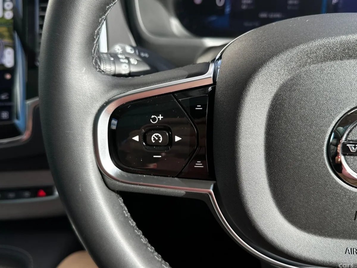 Volvo XC90 SUV, Petrol Plug-in Hybrid, 2024, Grey