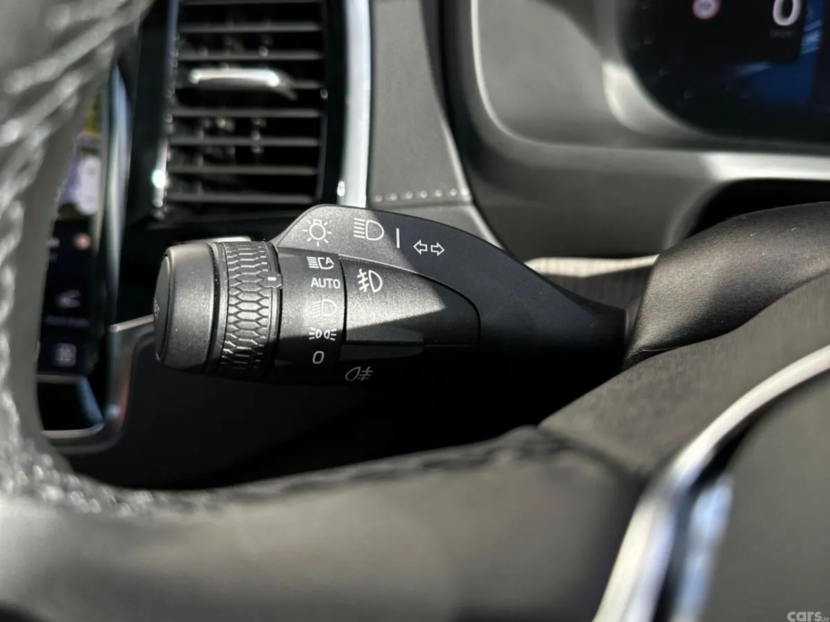 Volvo XC90 SUV, Petrol Plug-in Hybrid, 2024, Grey