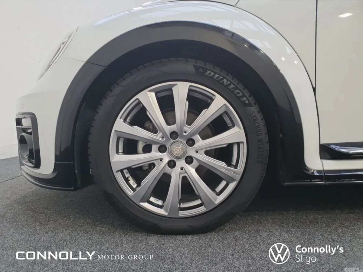 Volkswagen Beetle Hatchback, Petrol, 2019, White
