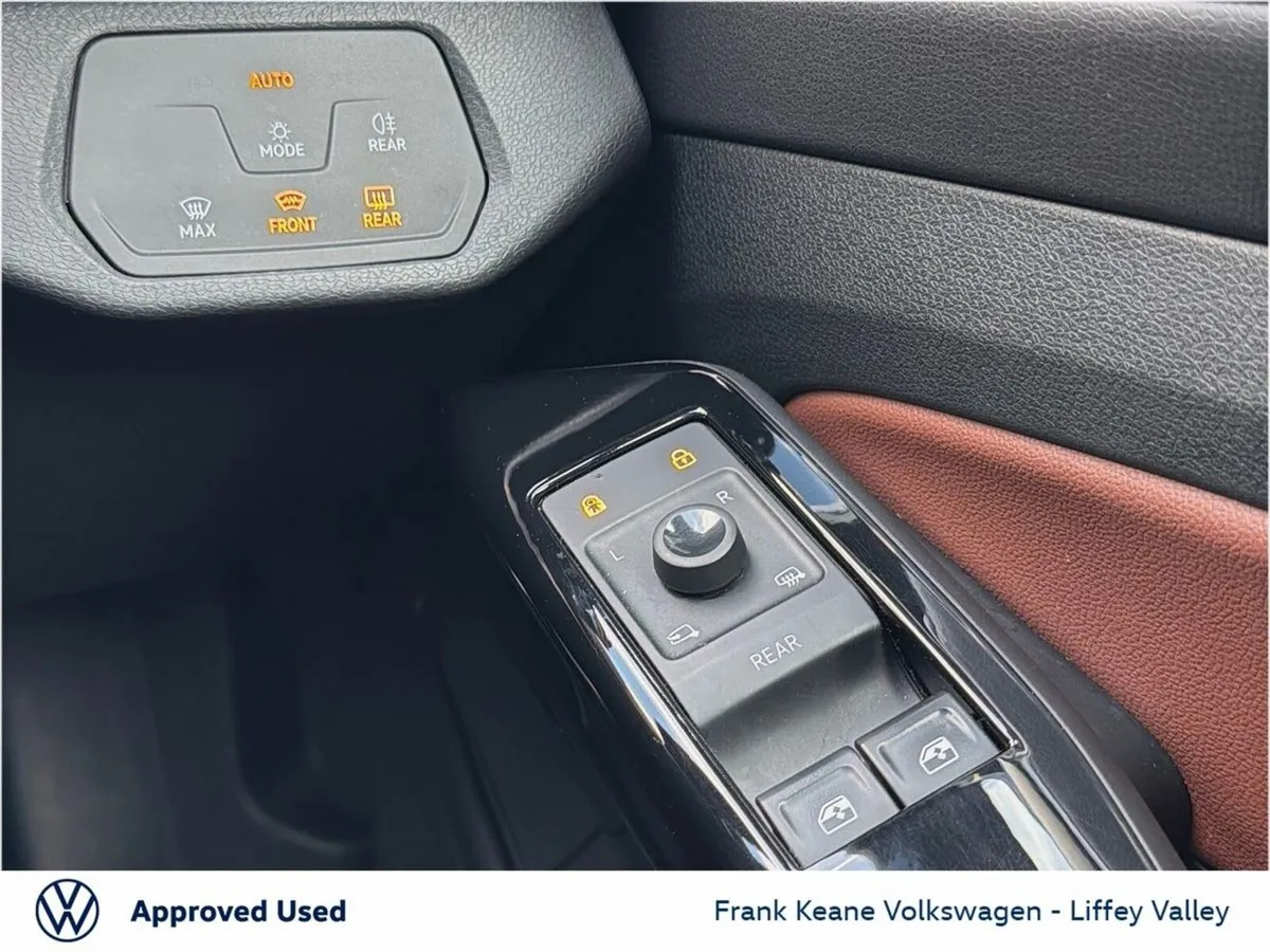 Volkswagen ID.4 SUV, Electric, 2023, Silver
