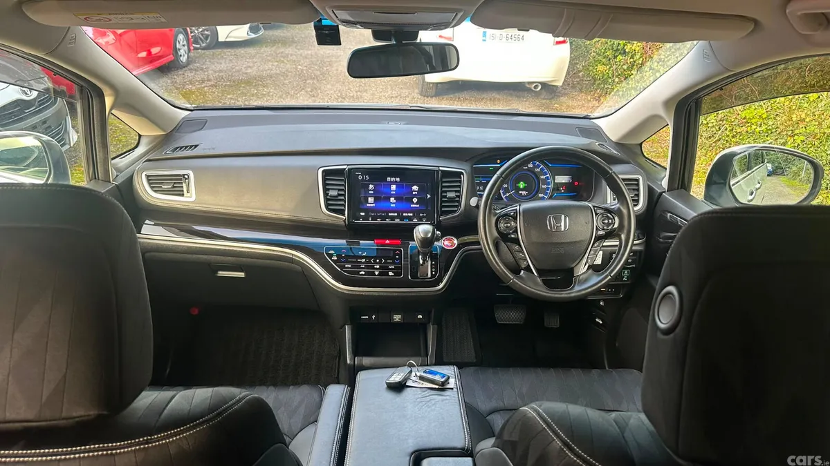 Honda Odyssey MPV, Petrol Hybrid, 2018, White