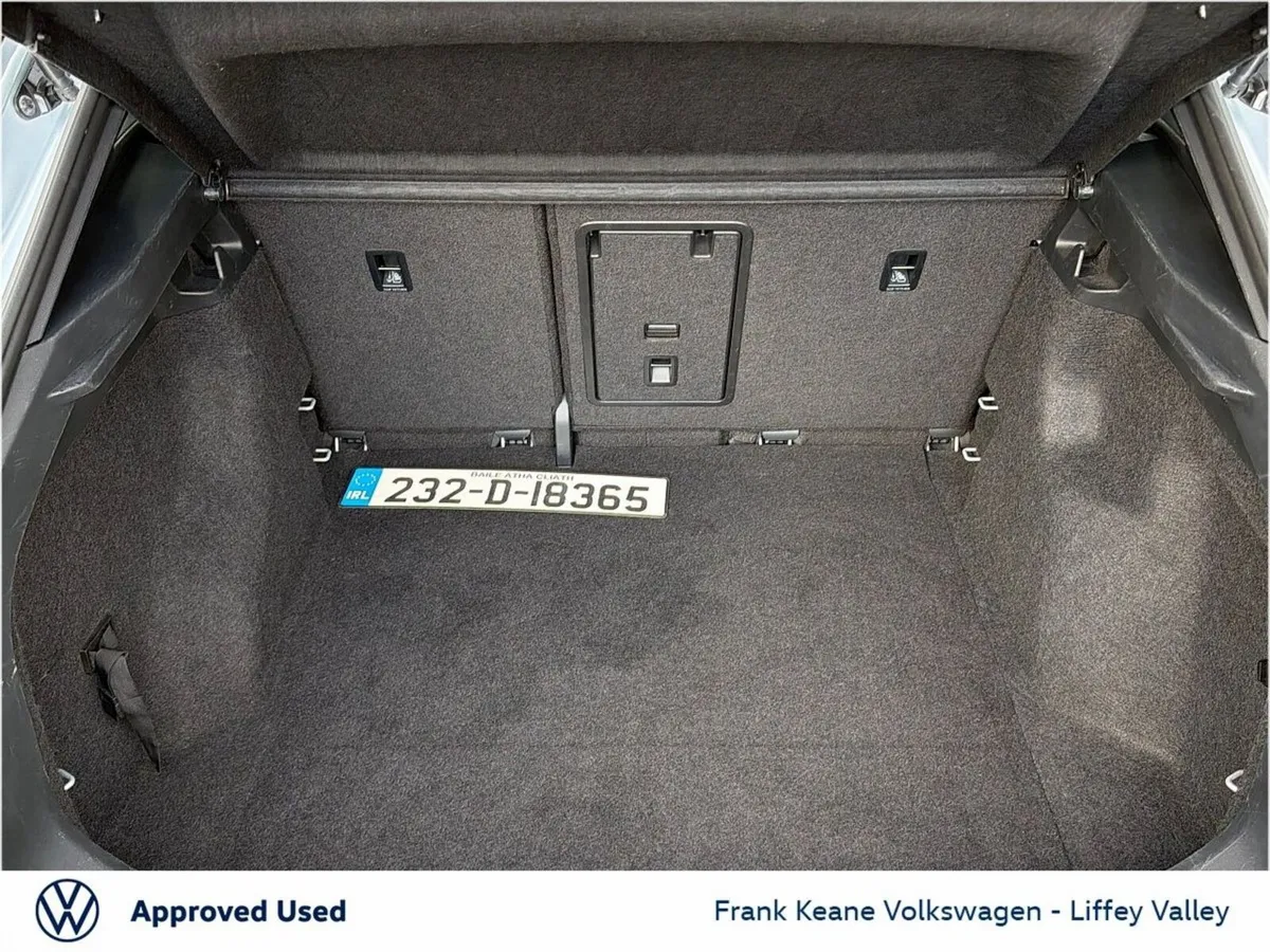 Volkswagen ID.4 SUV, Electric, 2023, Silver
