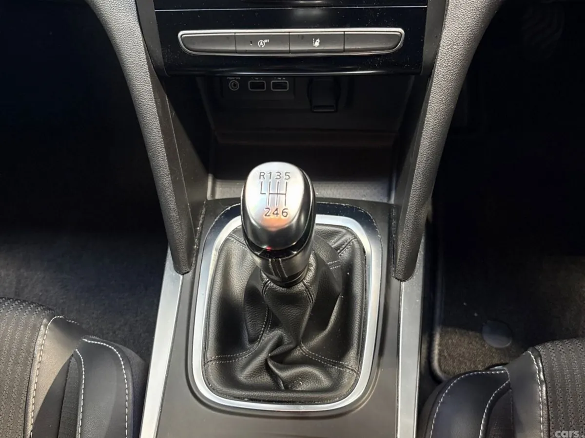 Renault Megane Saloon, Diesel, 2021, Blue
