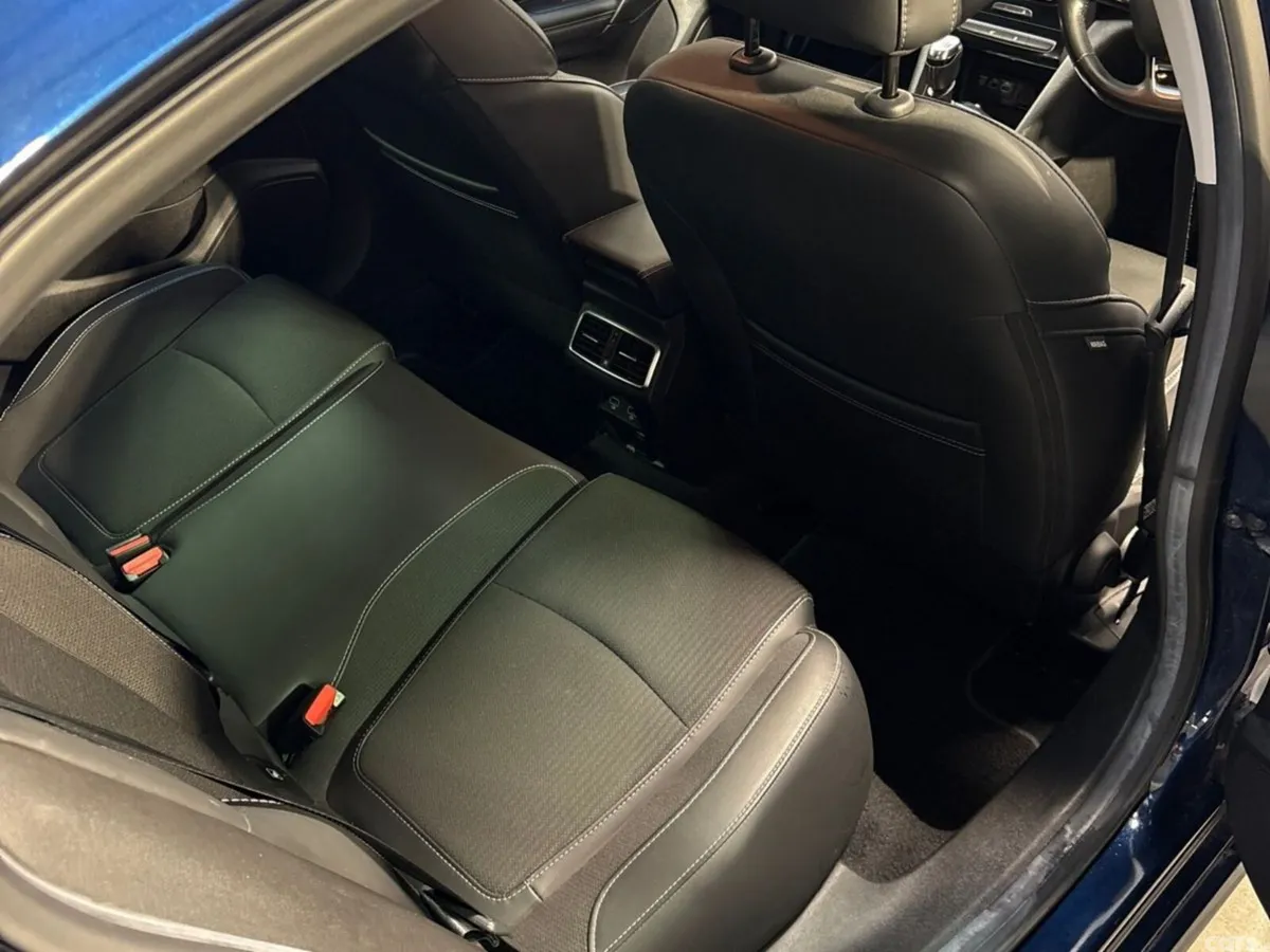 Renault Megane Saloon, Diesel, 2021, Blue