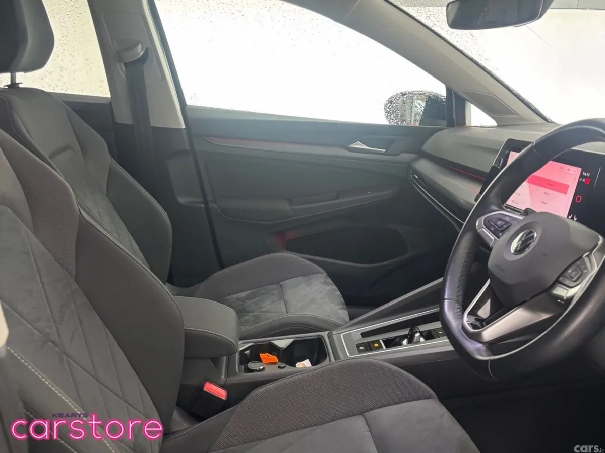 Volkswagen Golf Hatchback, Petrol, 2021, Blue