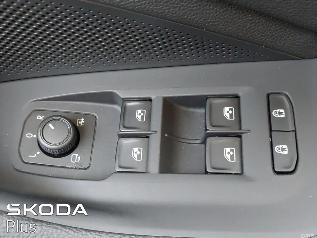Skoda Superb Saloon, Diesel, 2025, Grey