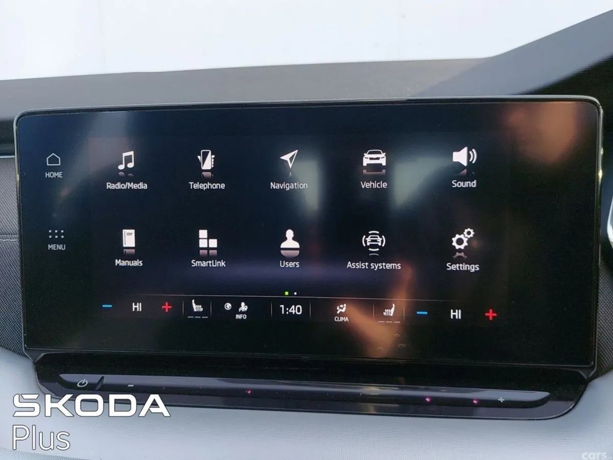 Skoda Octavia Saloon, Diesel, 2023, Black