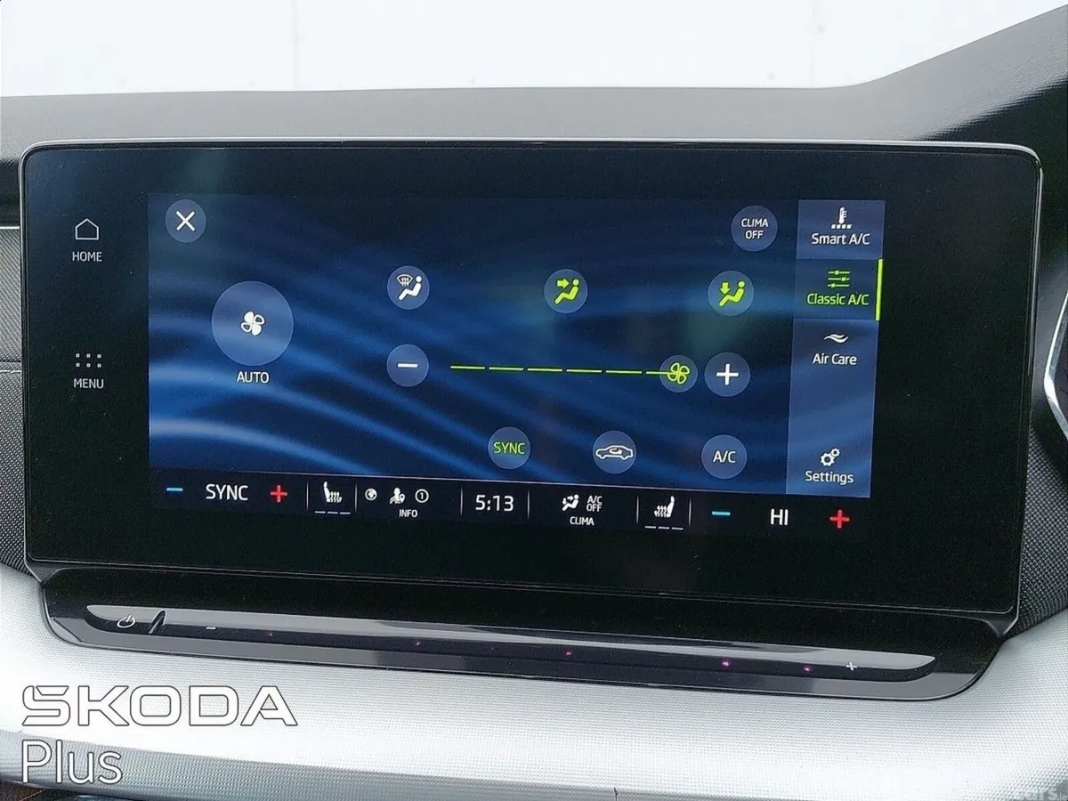 Skoda Octavia Saloon, Diesel, 2024, Black