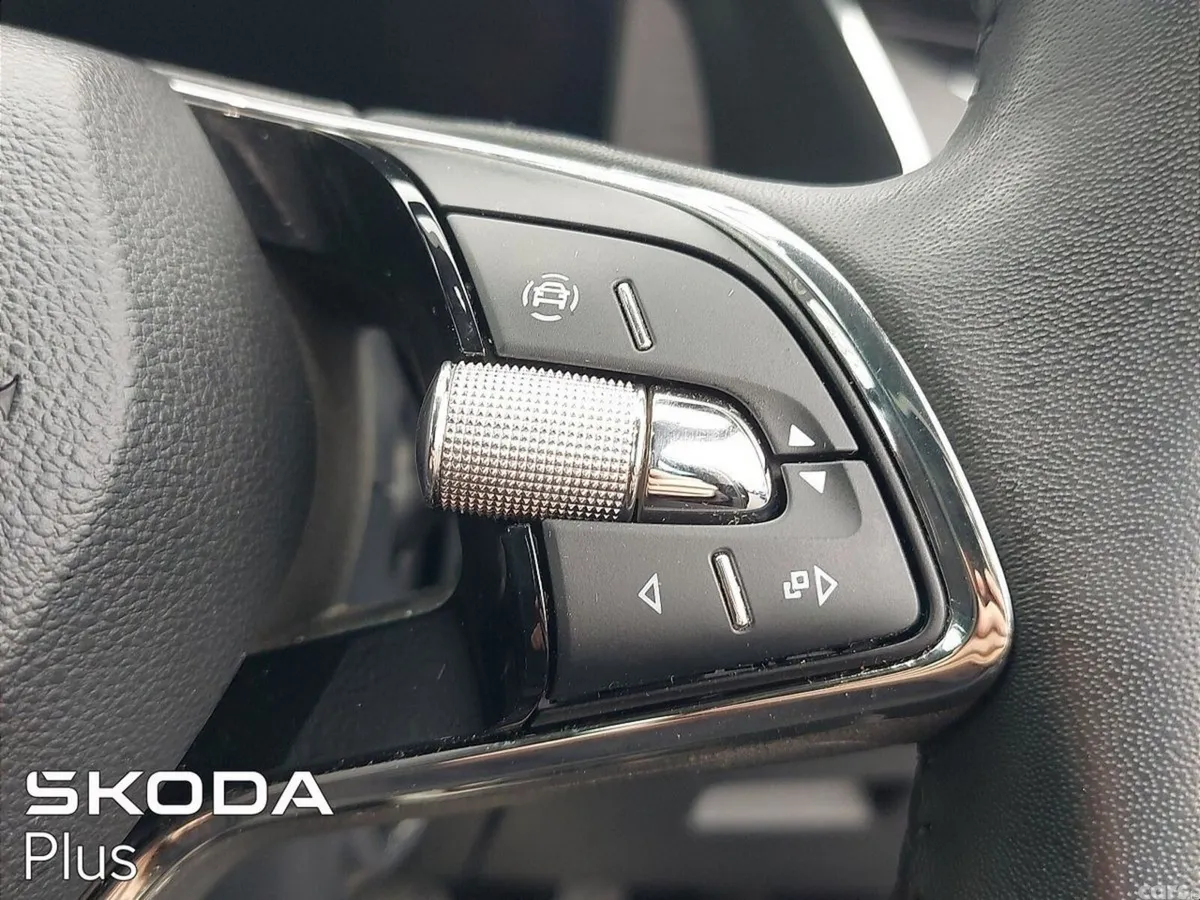 Skoda Octavia Saloon, Diesel, 2024, Black