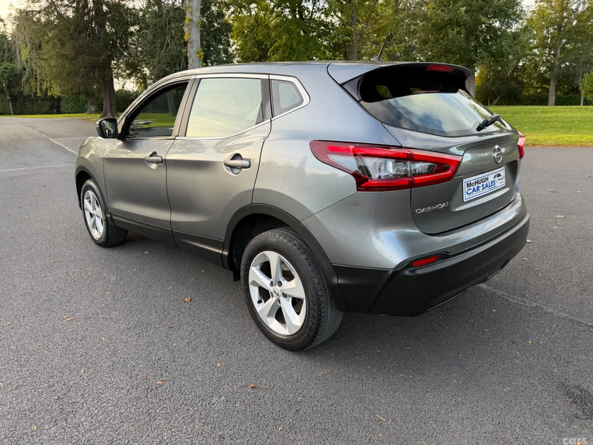 Nissan Qashqai Hatchback, Diesel, 2018, Grey