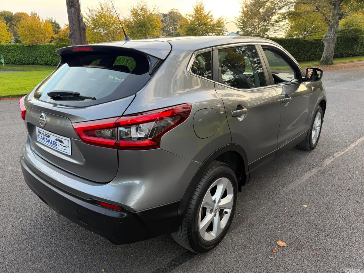 Nissan Qashqai Hatchback, Diesel, 2018, Grey