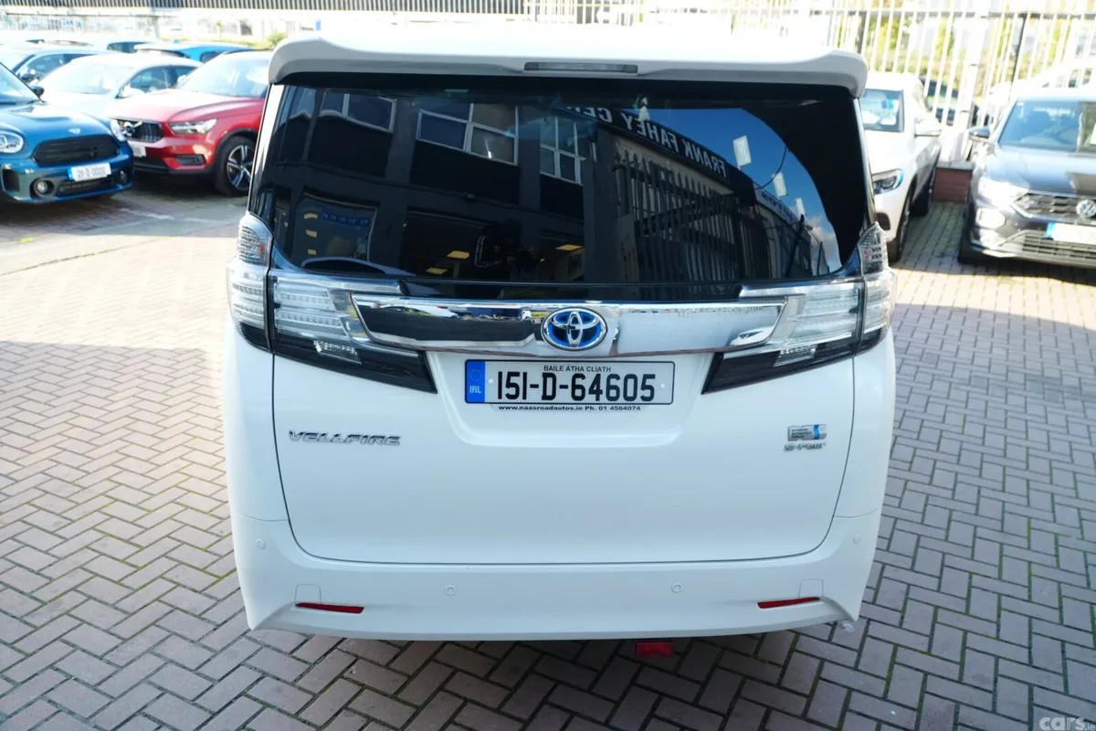 Toyota Alphard Van, Petrol Hybrid, 2015, White