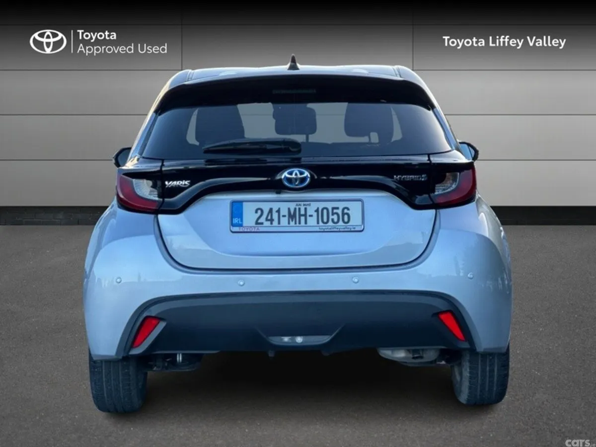 Toyota Yaris Hatchback, Petrol Hybrid, 2024, Grey