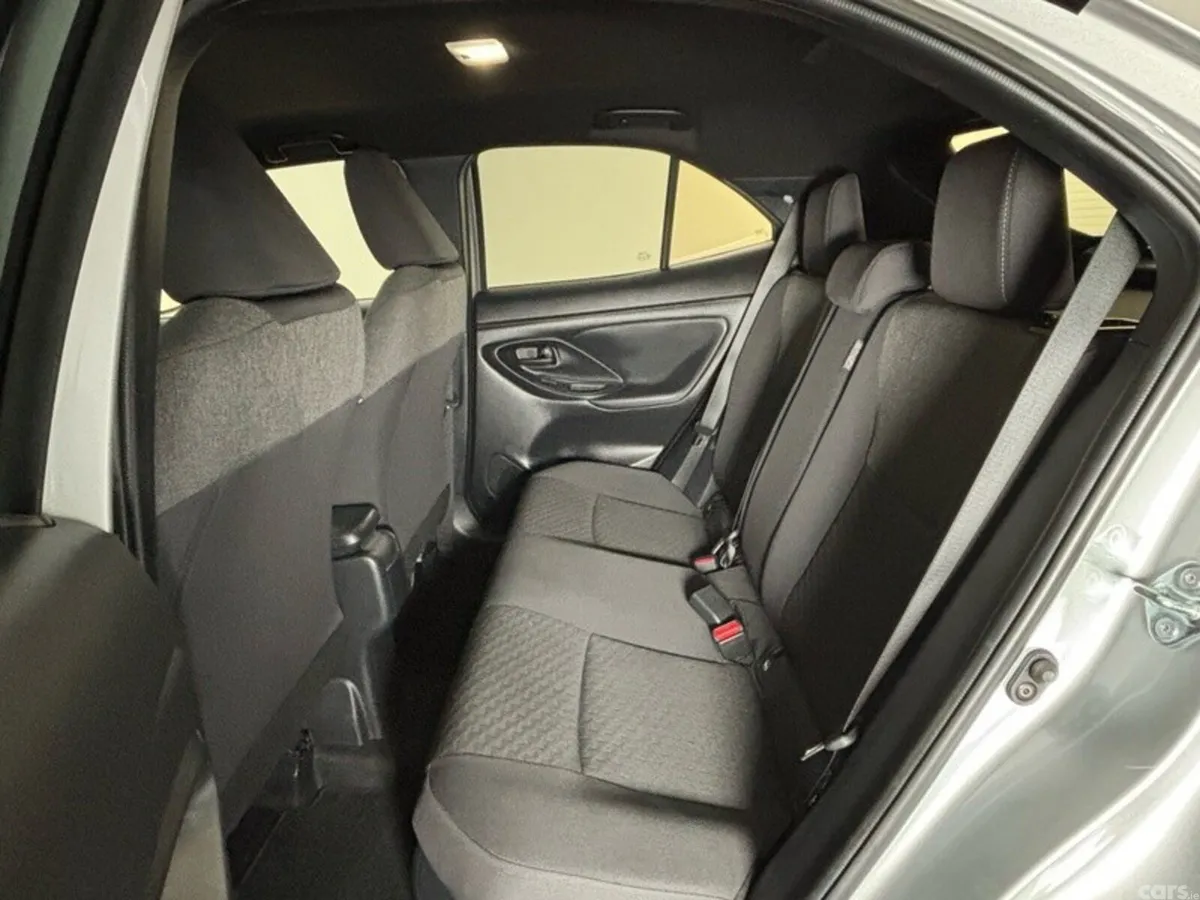 Toyota Yaris Cross Hatchback, Petrol Hybrid, 2026, Grey