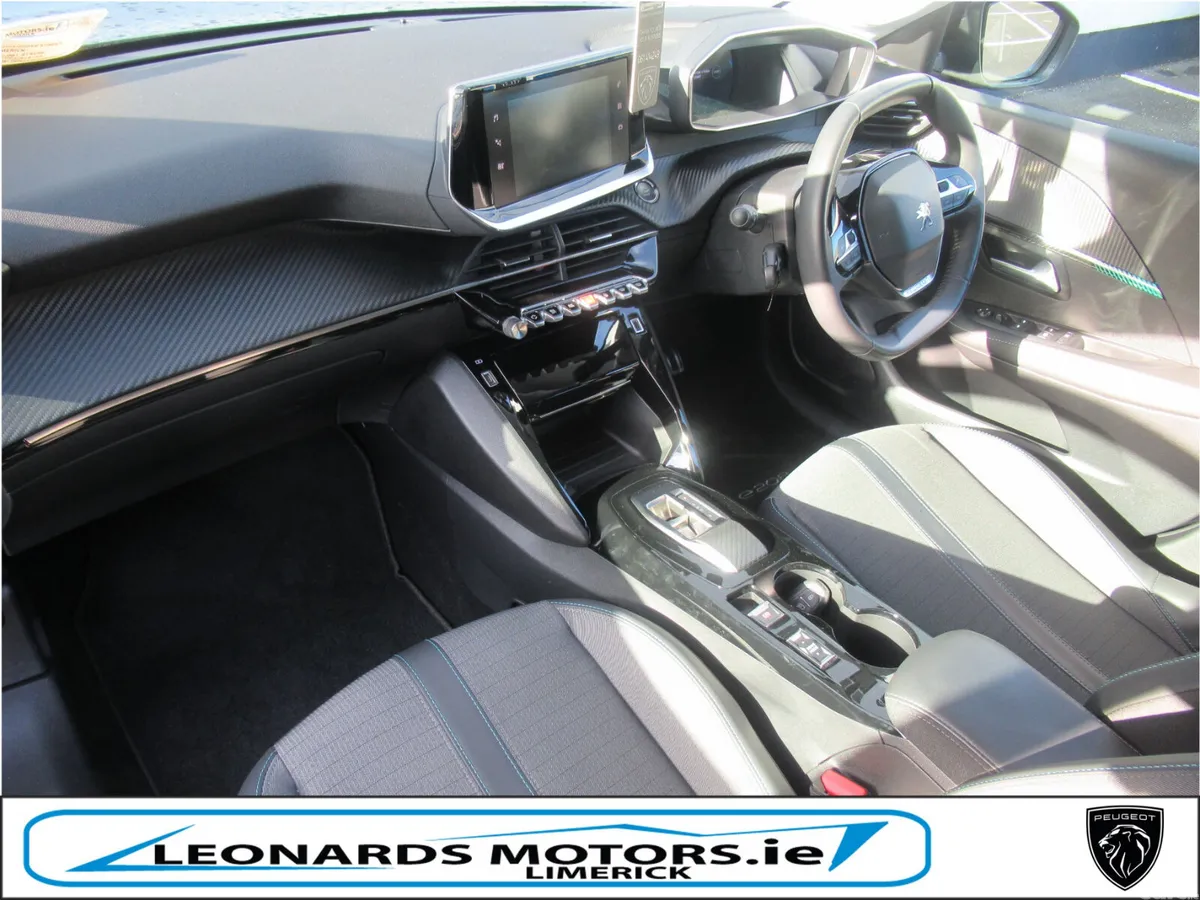 Peugeot 208 Hatchback, Electric, 2023, Black