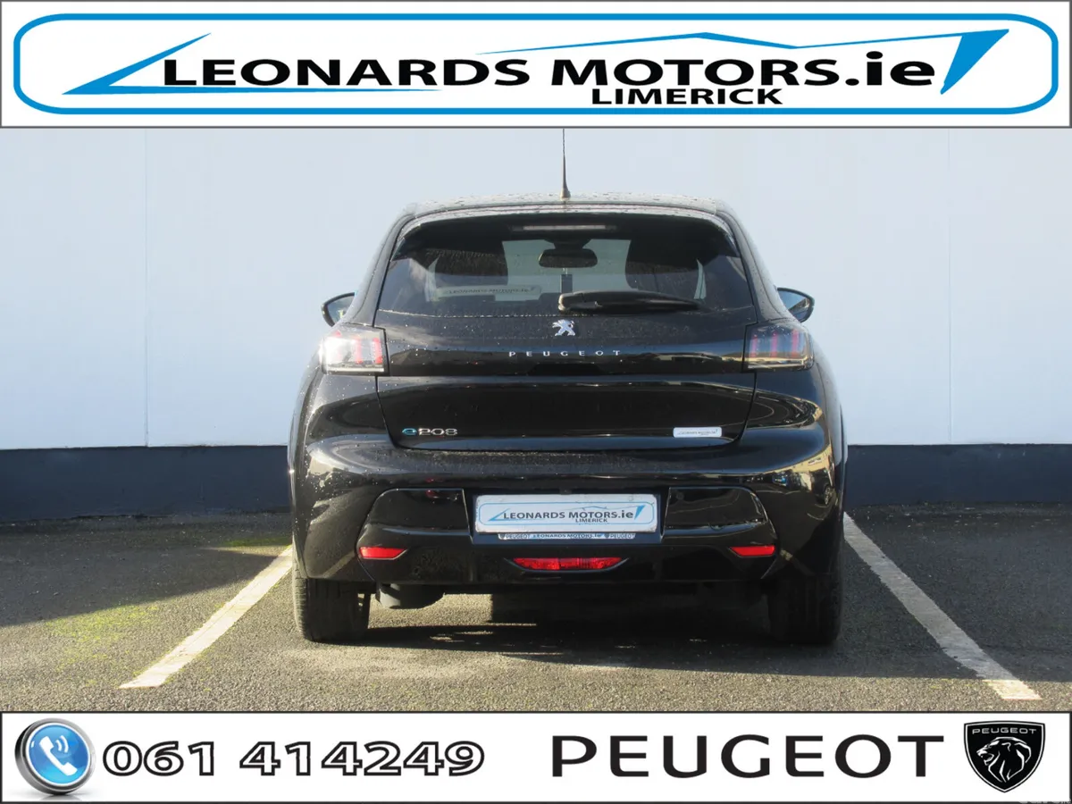Peugeot 208 Hatchback, Electric, 2023, Black