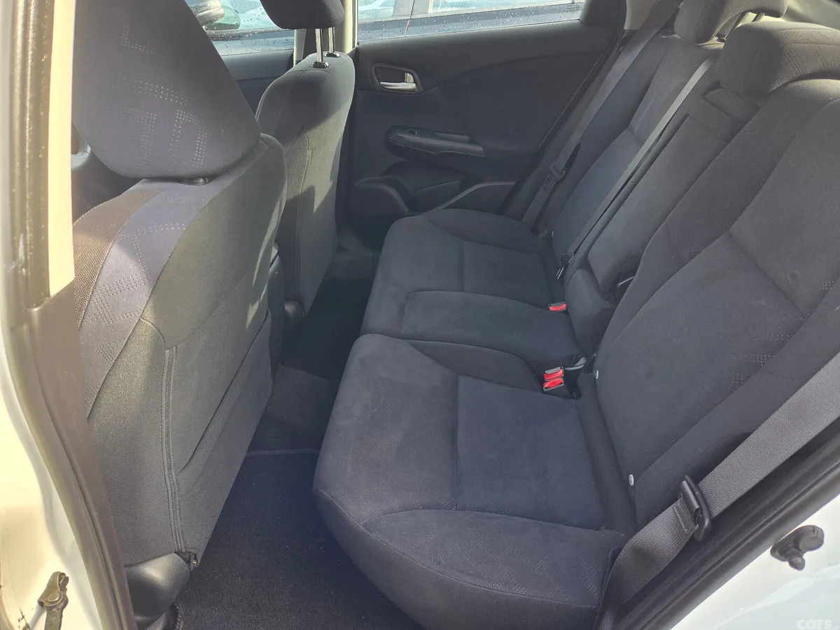 Honda Civic Hatchback, Diesel, 2014, White
