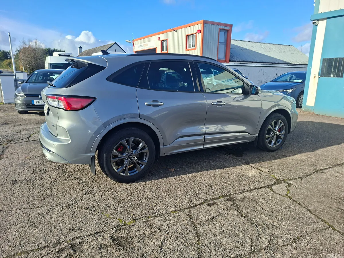 Ford Kuga SUV, Petrol Hybrid, 2023, Grey