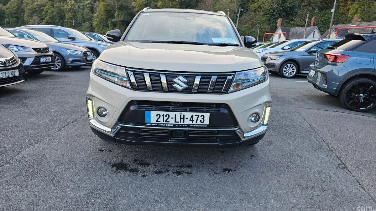 Suzuki Vitara SUV, Petrol, 2021, White