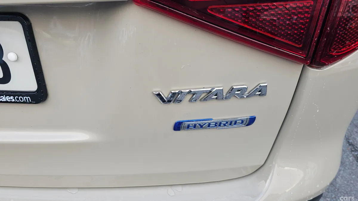 Suzuki Vitara SUV, Petrol, 2021, White