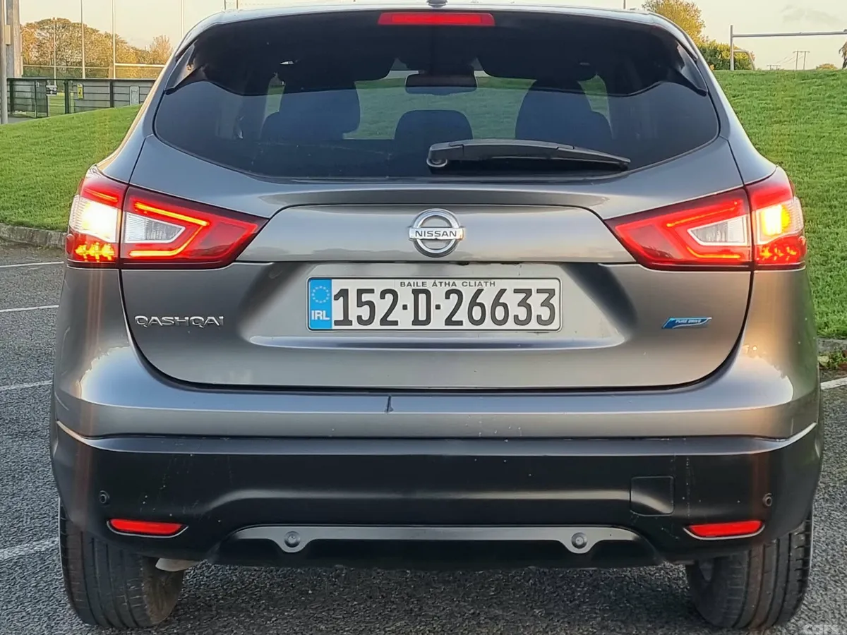 Nissan Qashqai Hatchback, Diesel, 2015, Grey
