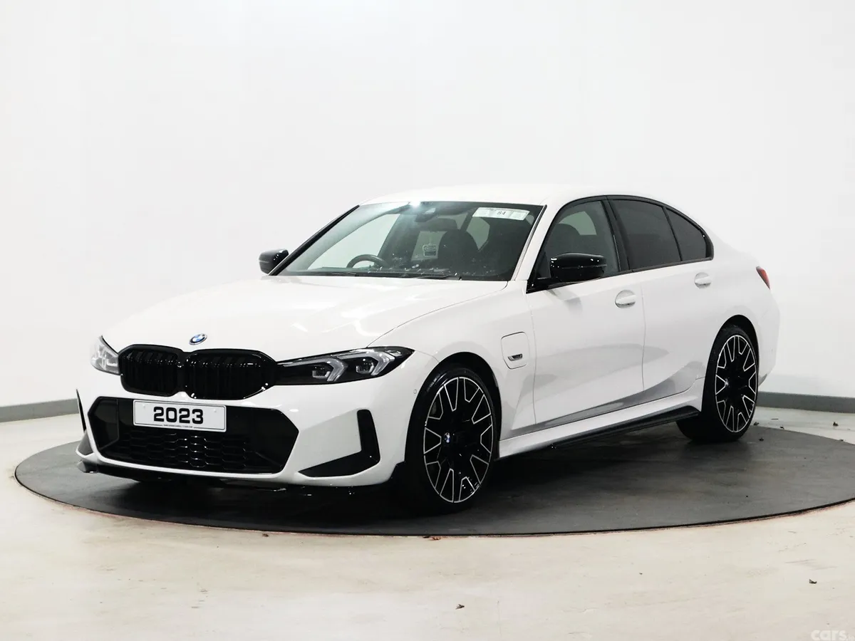 BMW 3-Series Saloon, Petrol Hybrid, 2023, White