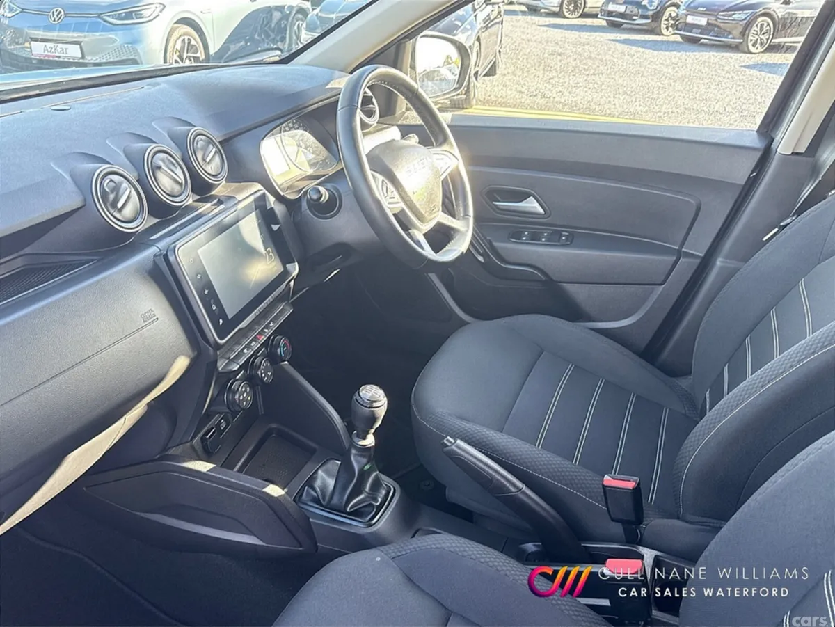 Dacia Duster Hatchback, Diesel, 2024, Grey