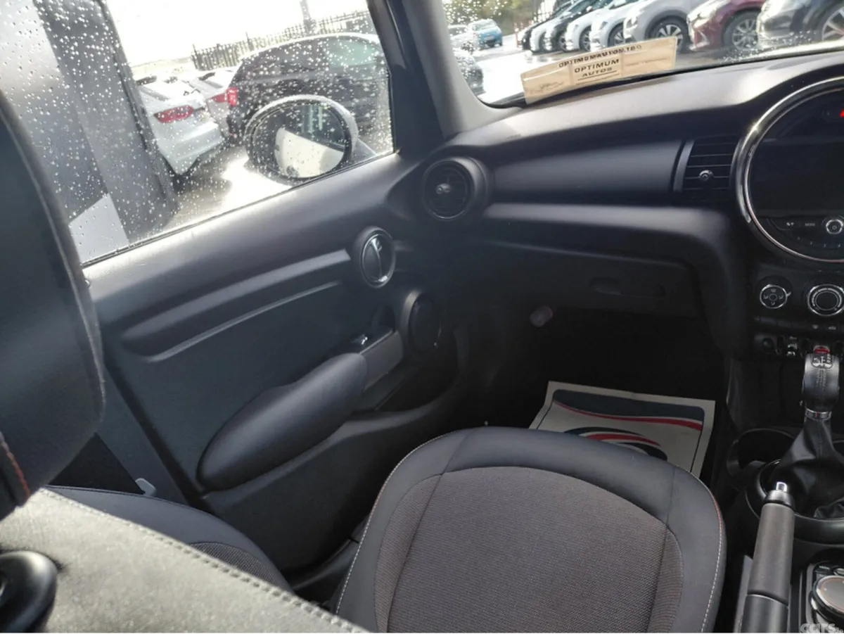 Mini Cooper Hatchback, Petrol, 2015, White
