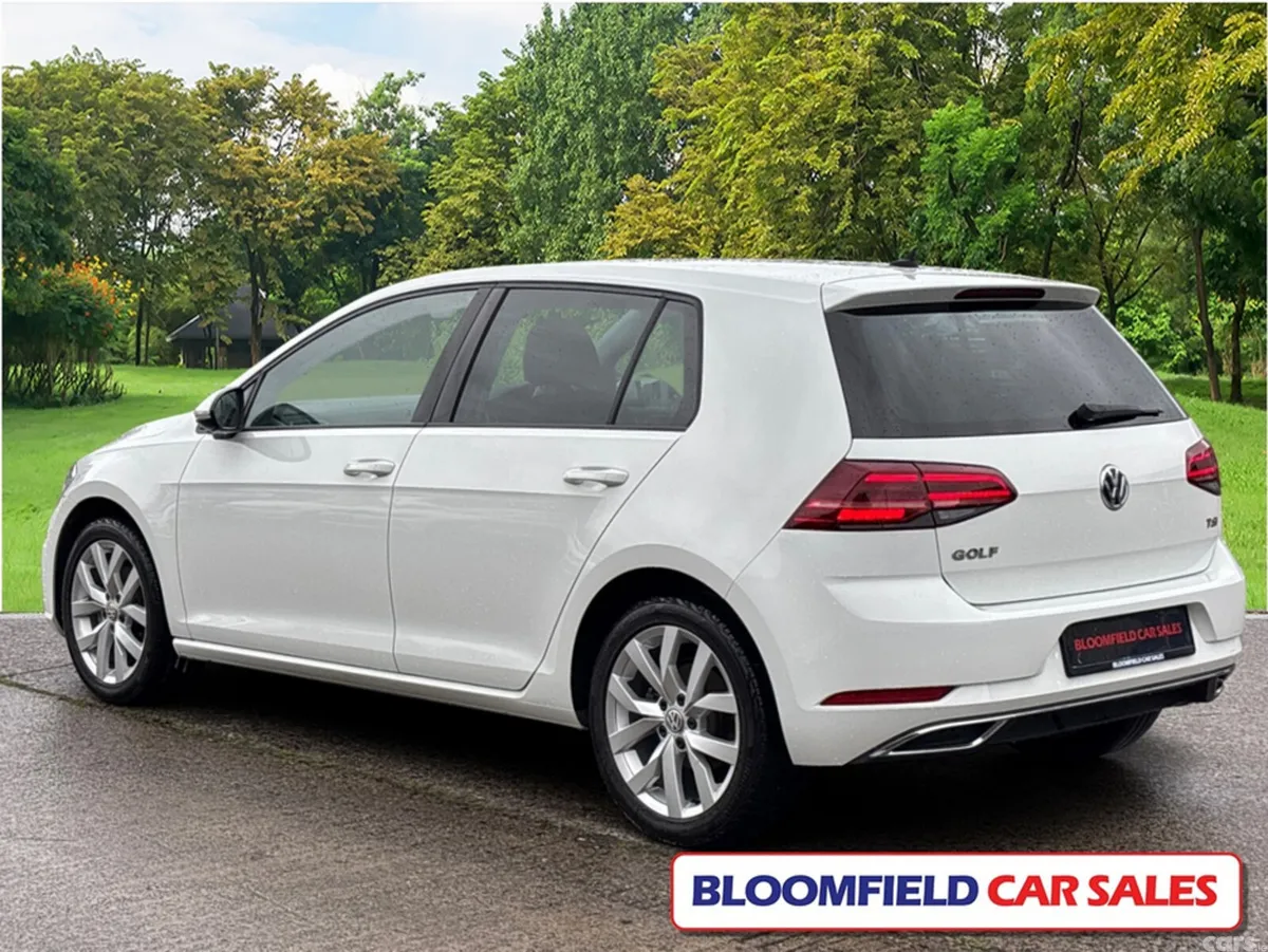 Volkswagen Golf Hatchback, Petrol, 2017, White