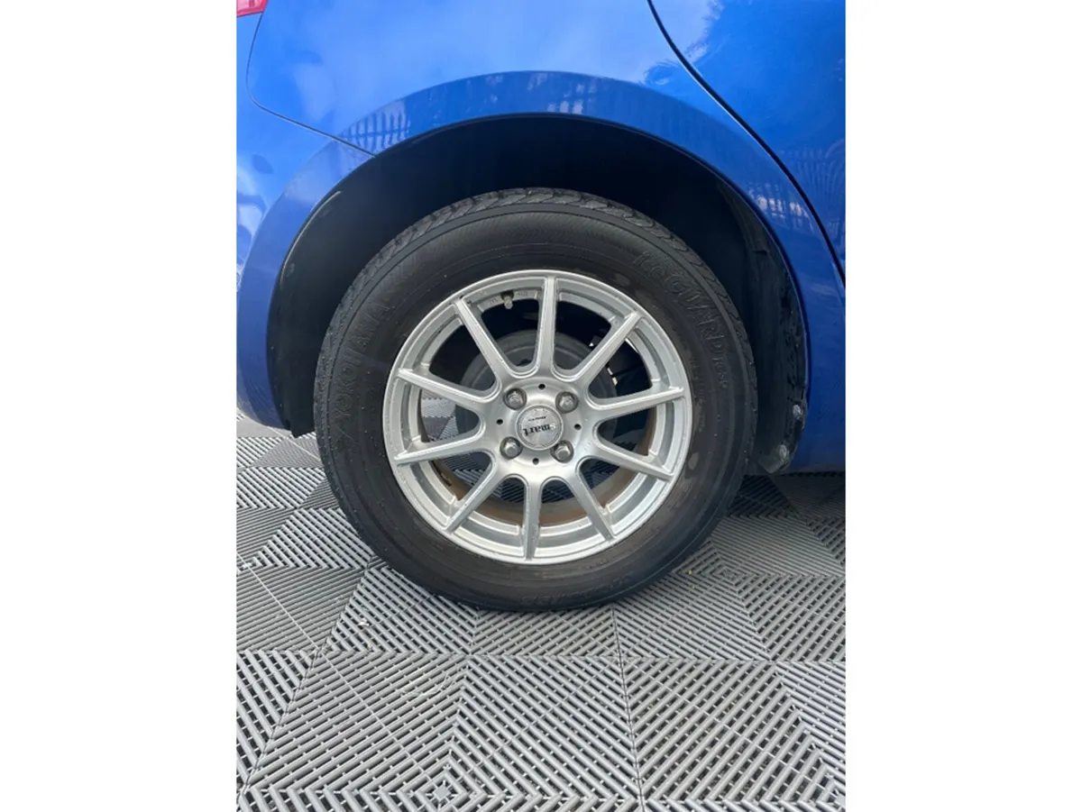 Suzuki Swift Hatchback, Petrol, 2013, Blue