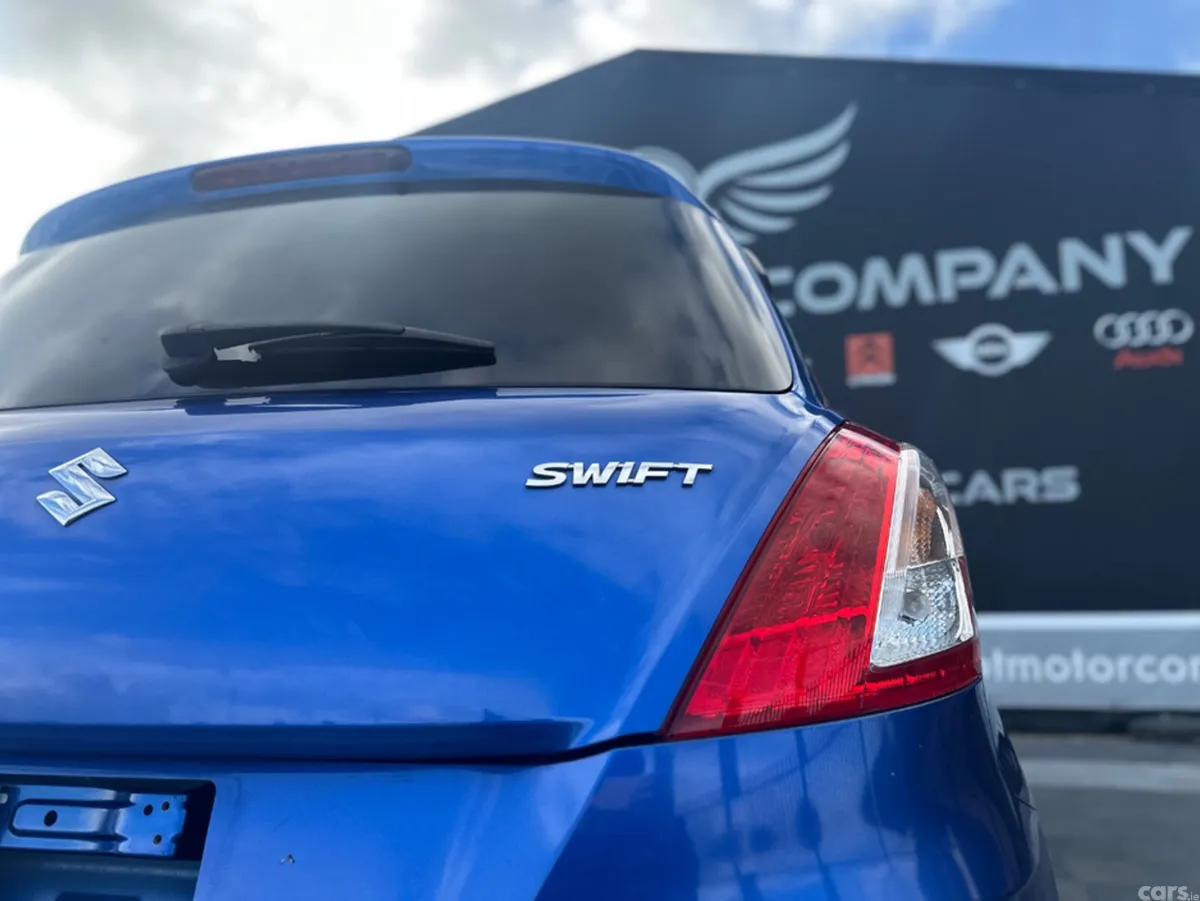 Suzuki Swift Hatchback, Petrol, 2013, Blue