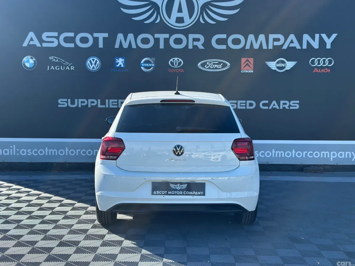 Volkswagen Polo Hatchback, Petrol, 2021, White