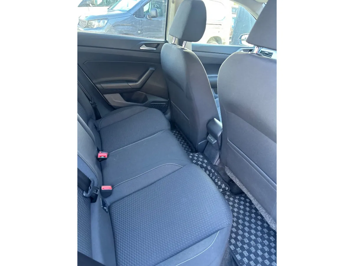 Volkswagen Polo Hatchback, Petrol, 2021, White