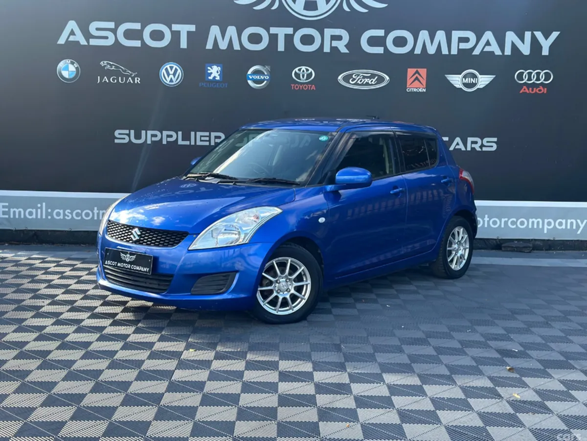 Suzuki Swift Hatchback, Petrol, 2013, Blue