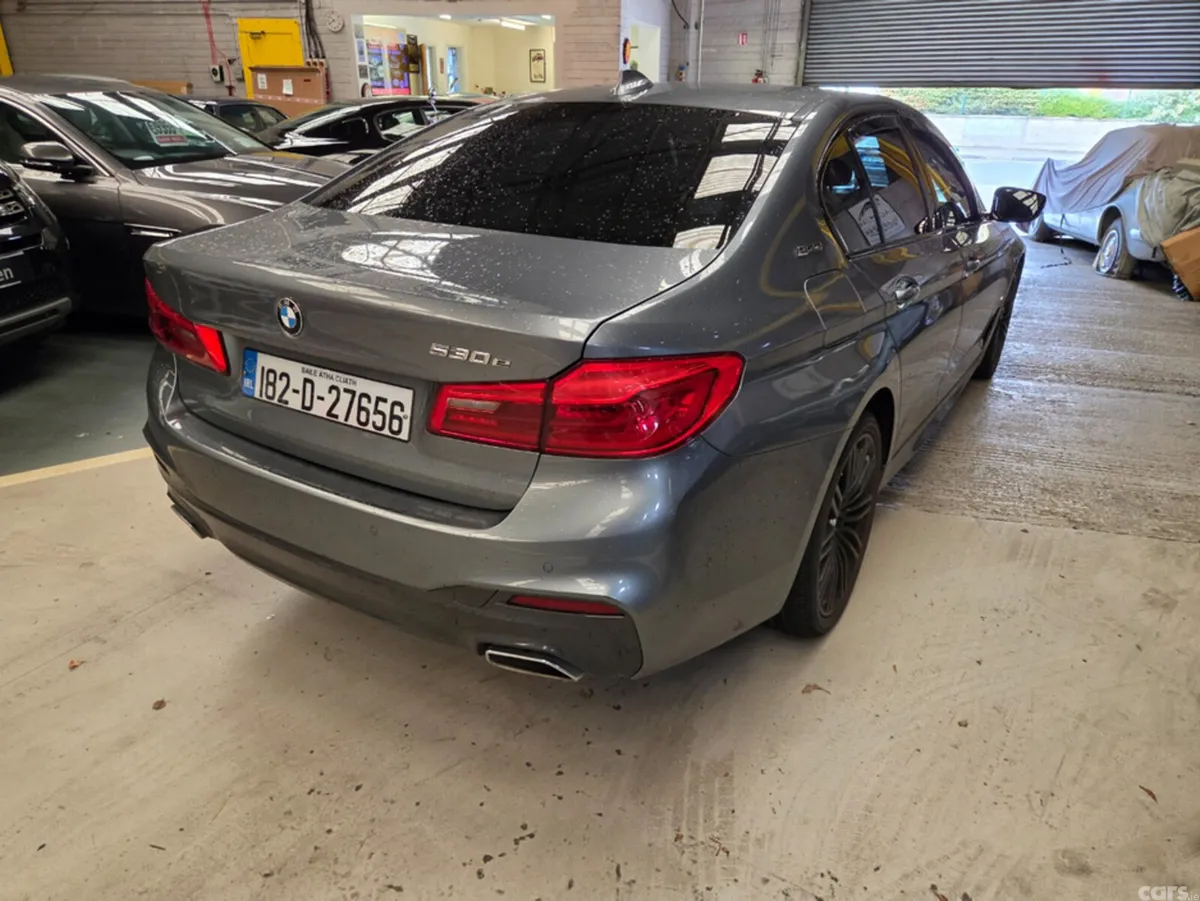 BMW 5-Series Saloon, Petrol Plug-in Hybrid, 2018, Blue