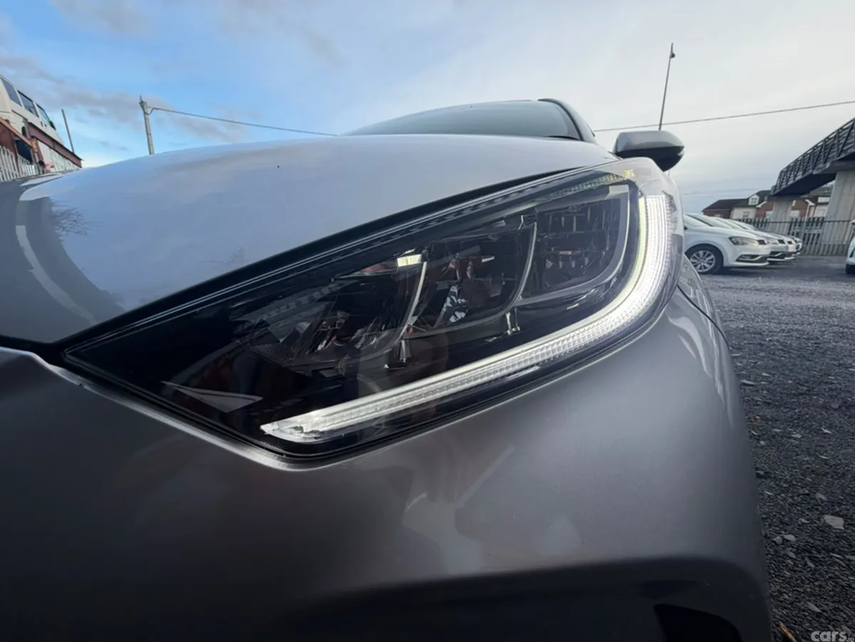Toyota Yaris Hatchback, Petrol Hybrid, 2020, Silver