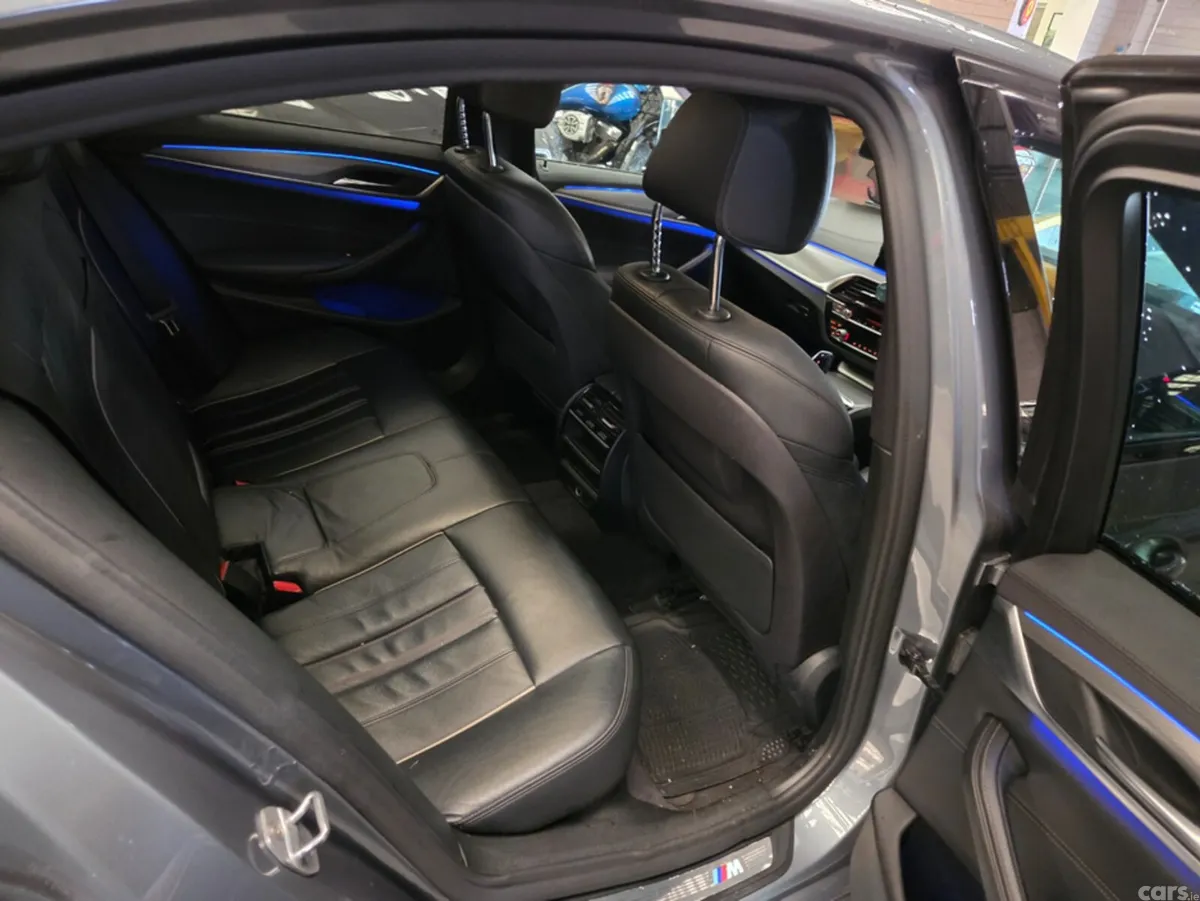 BMW 5-Series Saloon, Petrol Plug-in Hybrid, 2018, Blue