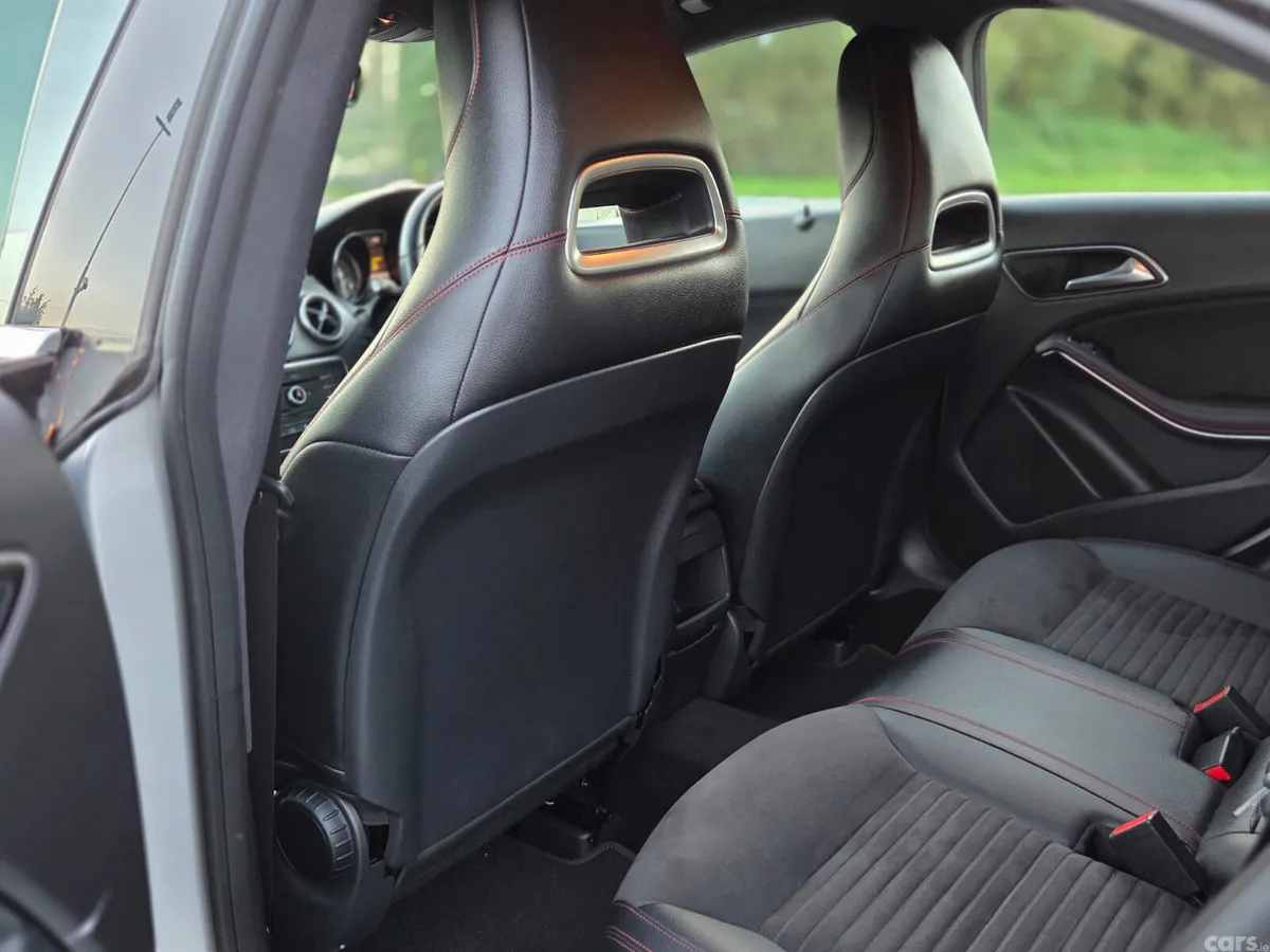 Mercedes-Benz CLA Saloon, Diesel, 2016, Silver