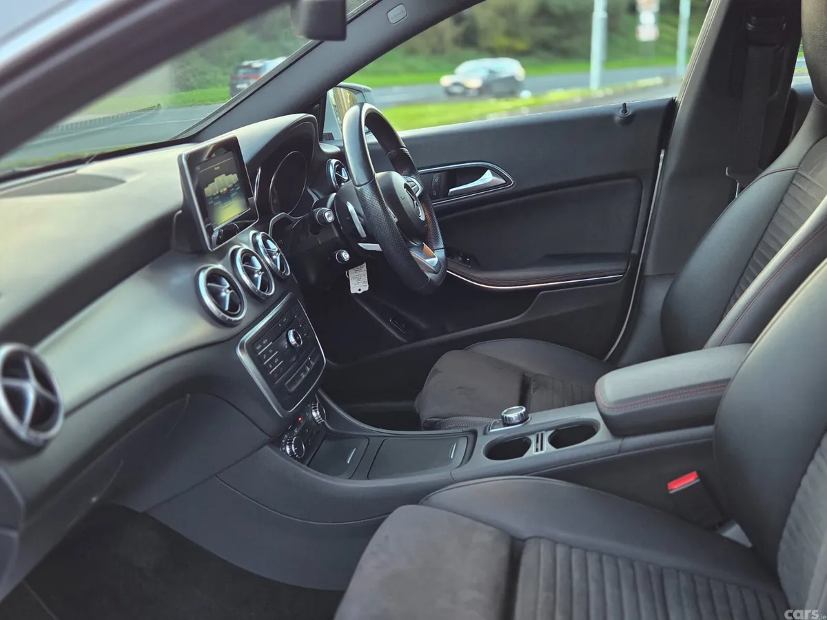 Mercedes-Benz CLA Saloon, Diesel, 2016, Silver