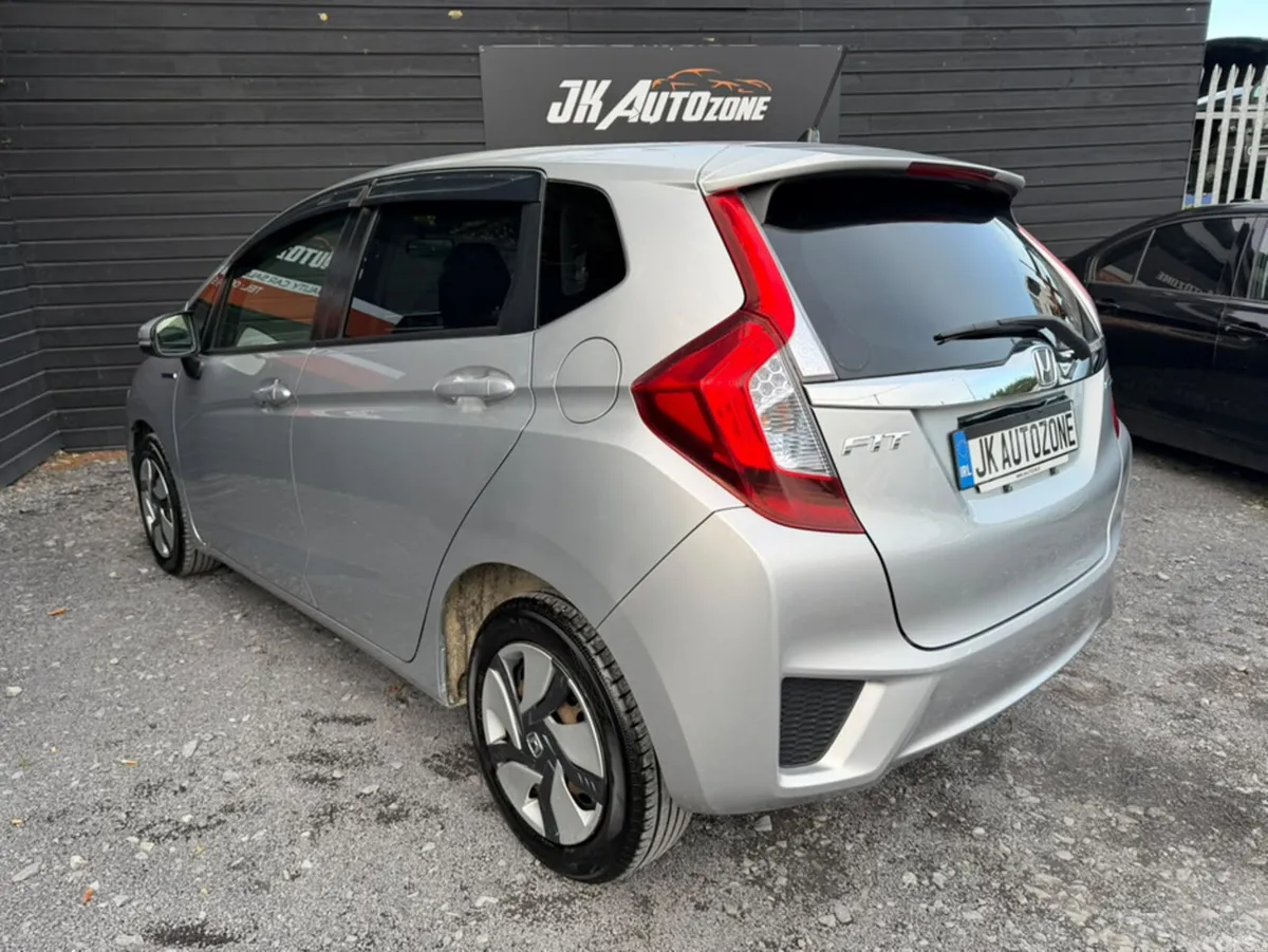 Honda Fit Hatchback, Petrol Hybrid, 2015, Silver