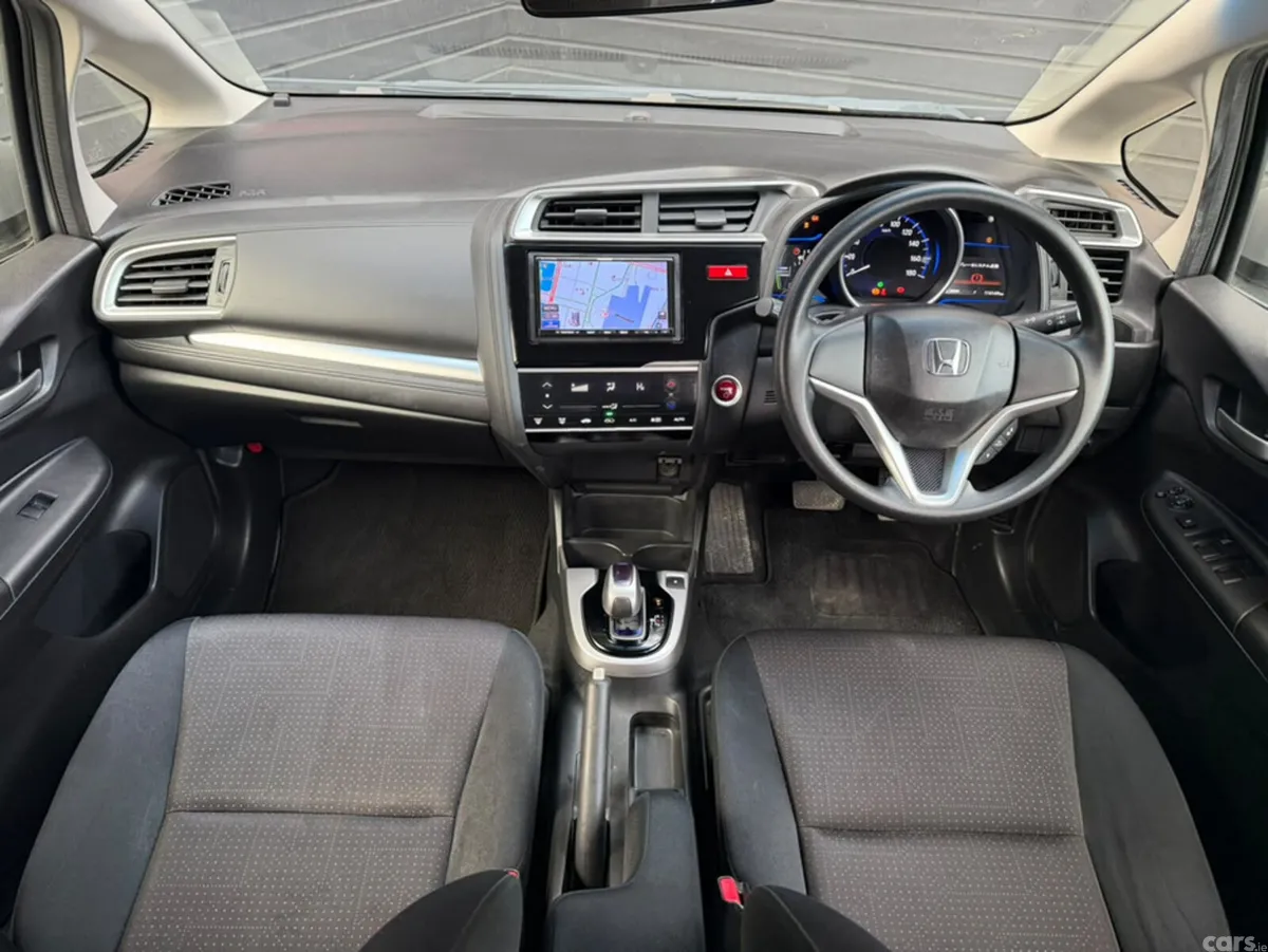 Honda Fit Hatchback, Petrol Hybrid, 2015, Silver