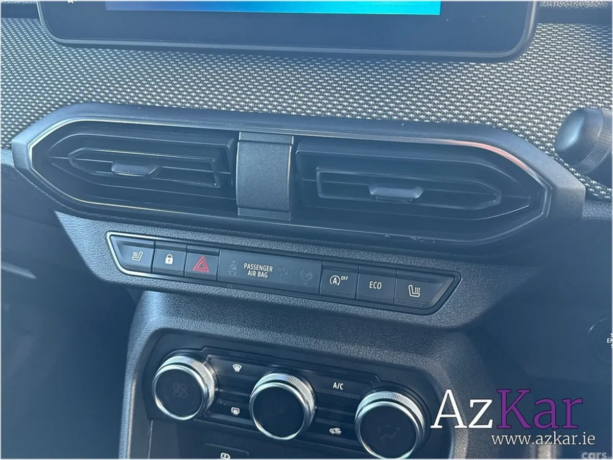 Dacia Jogger MPV, Petrol, 2023, Grey