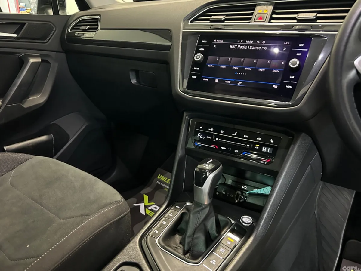 Volkswagen Tiguan Estate, Petrol Plug-in Hybrid, 2023, Black