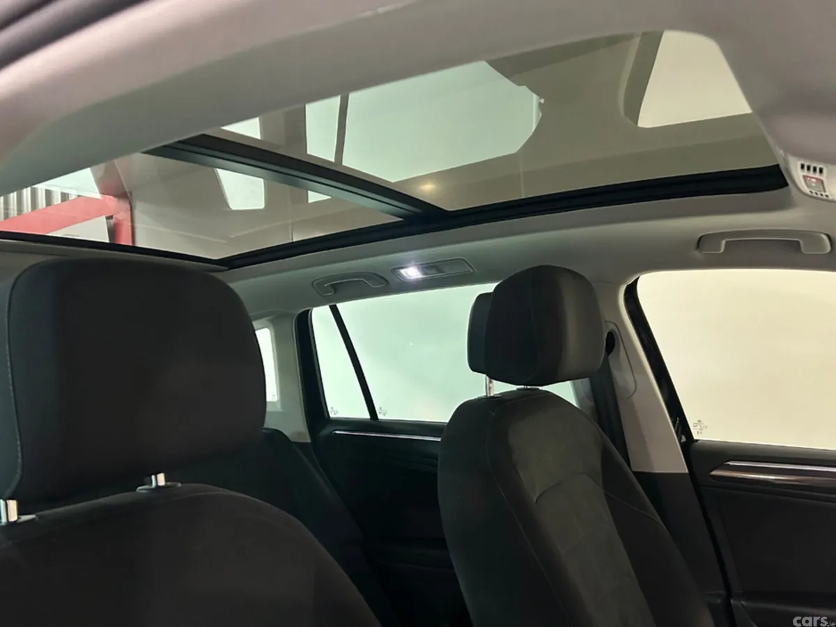 Volkswagen Tiguan Estate, Petrol Plug-in Hybrid, 2023, Black