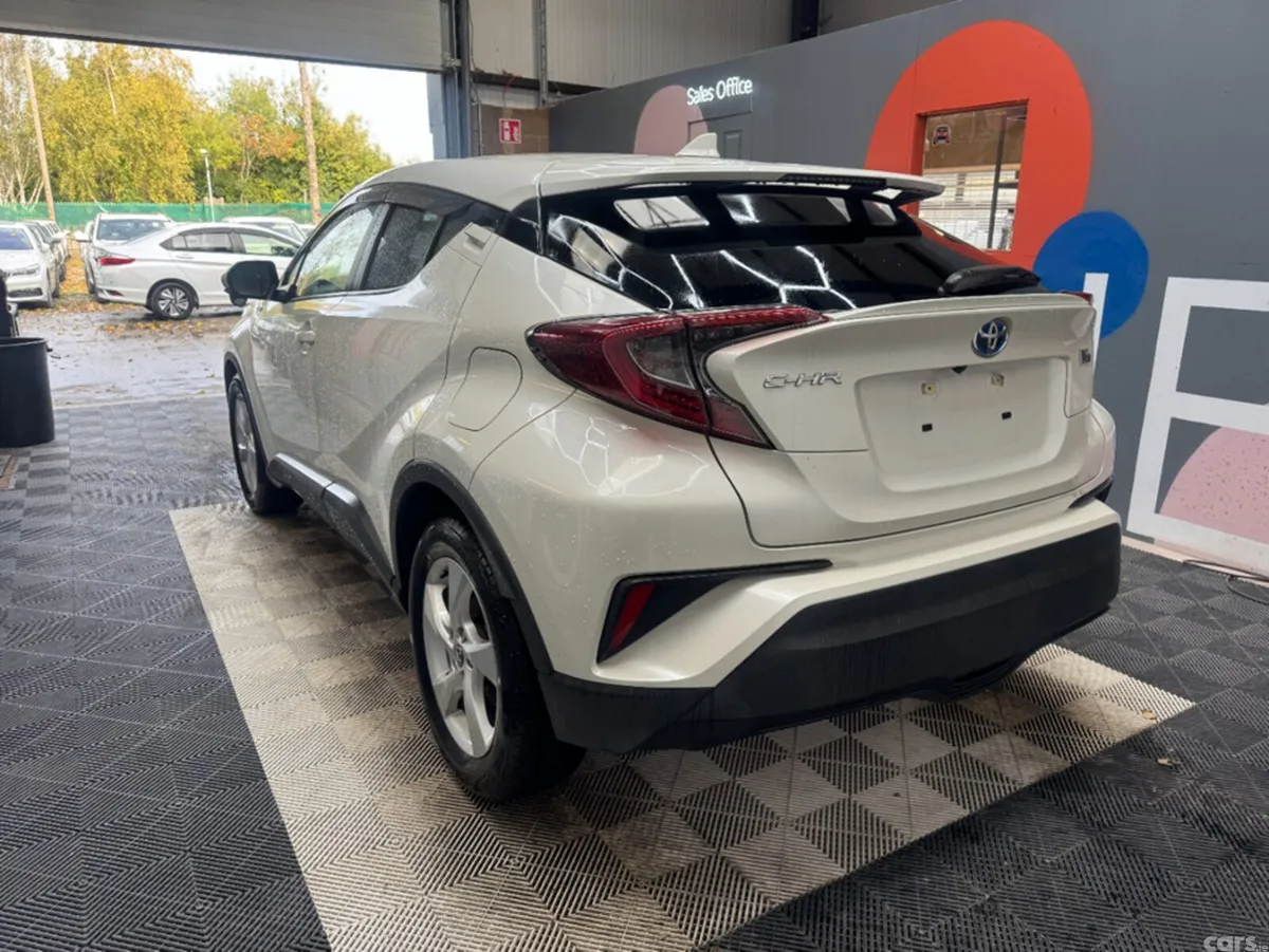Toyota C-HR SUV, Petrol, 2019, White