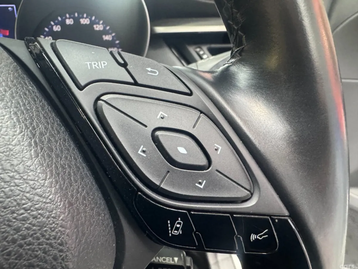 Toyota C-HR SUV, Petrol, 2019, White