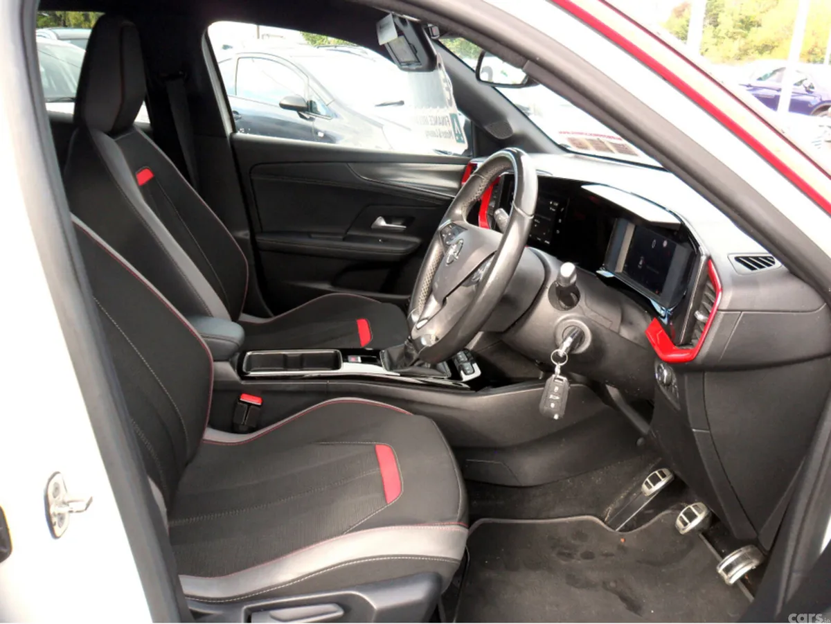 Opel Mokka MPV, Diesel, 2023, White