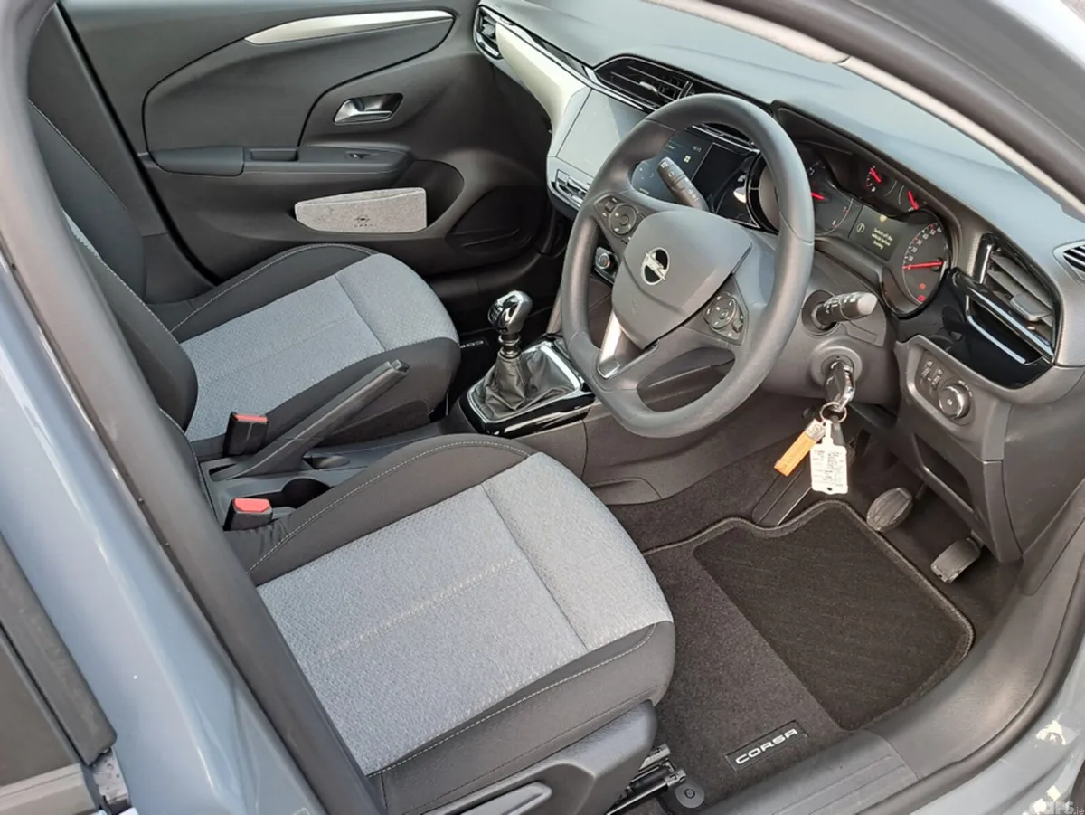 Opel Corsa Hatchback, Petrol, 2027, Grey