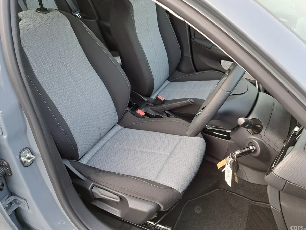Opel Corsa Hatchback, Petrol, 2027, Grey